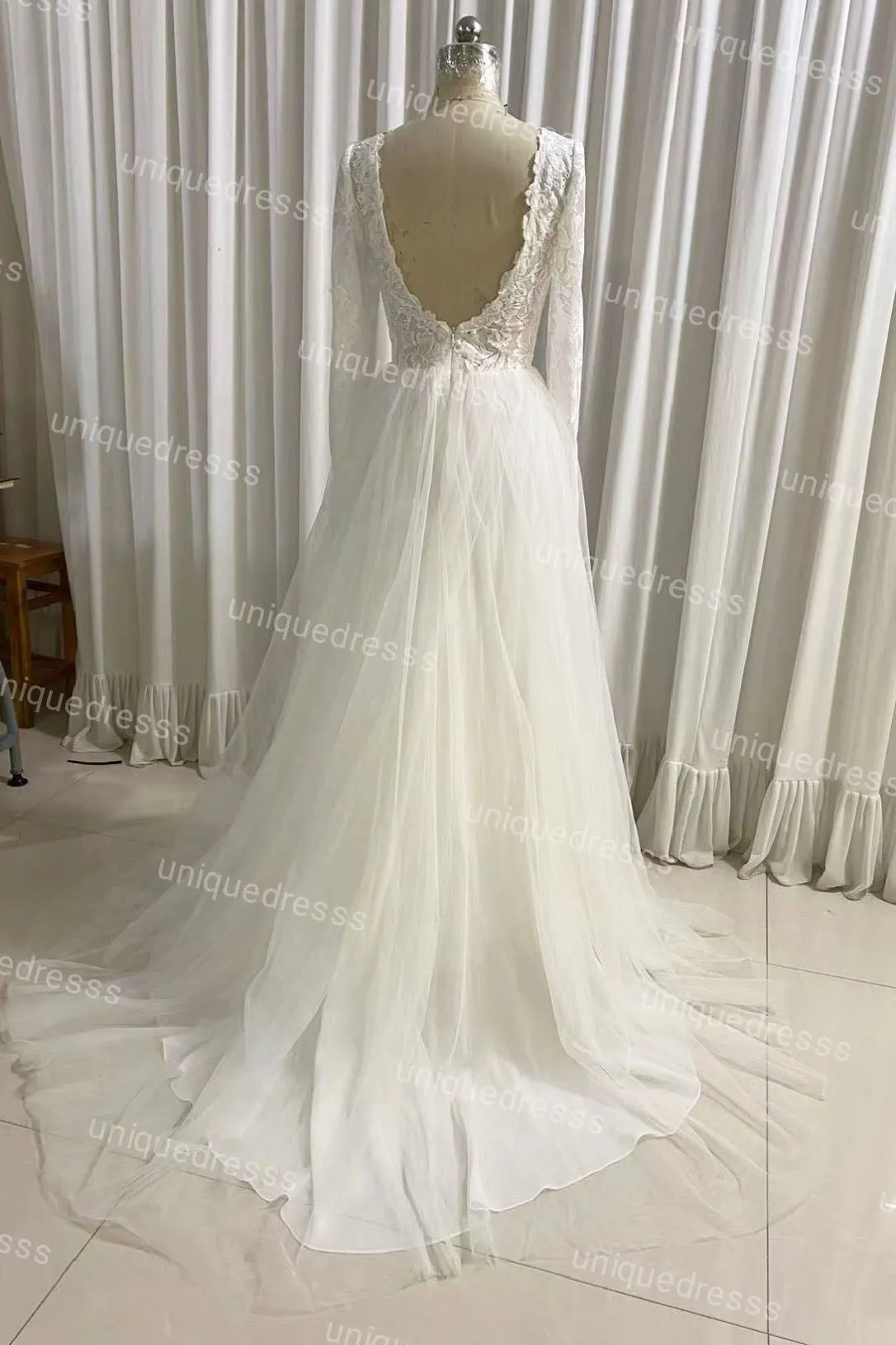 A-Line Long Sleeves Tulle Backless Wedding Dresses with Lace, Bridal Dress UQW0057