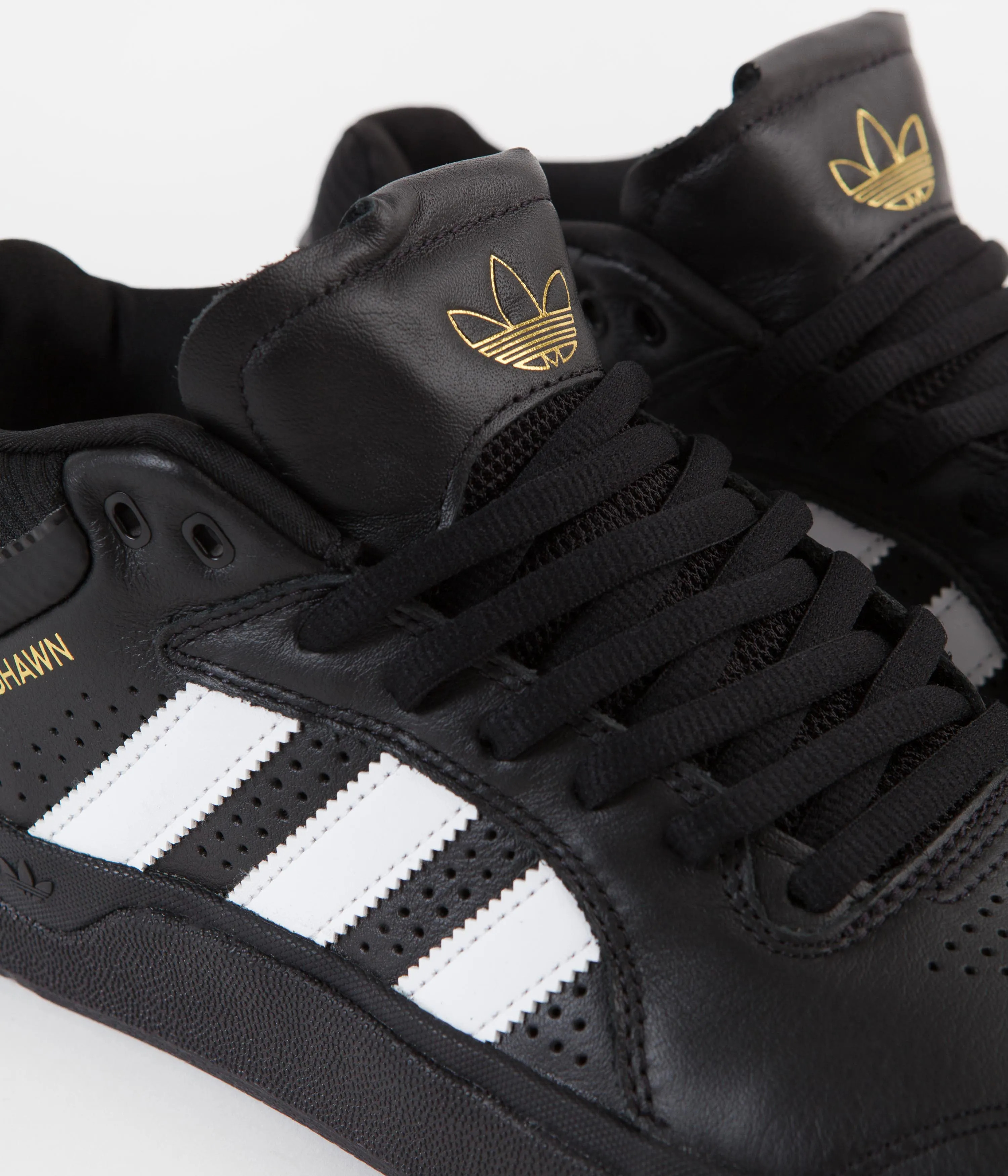 Adidas Tyshawn Shoes - Core Black / FTWR White / Core Black