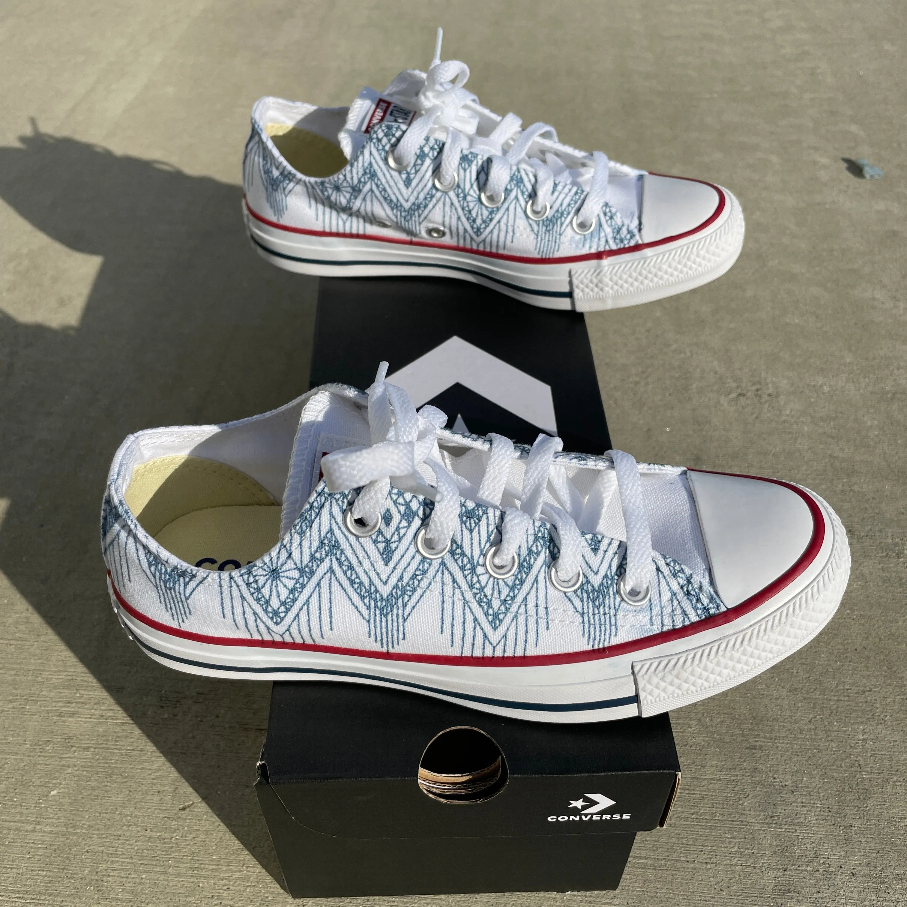 Gray Blue Dripping Lace Pattern White Low Tops - Custom Converse Shoes