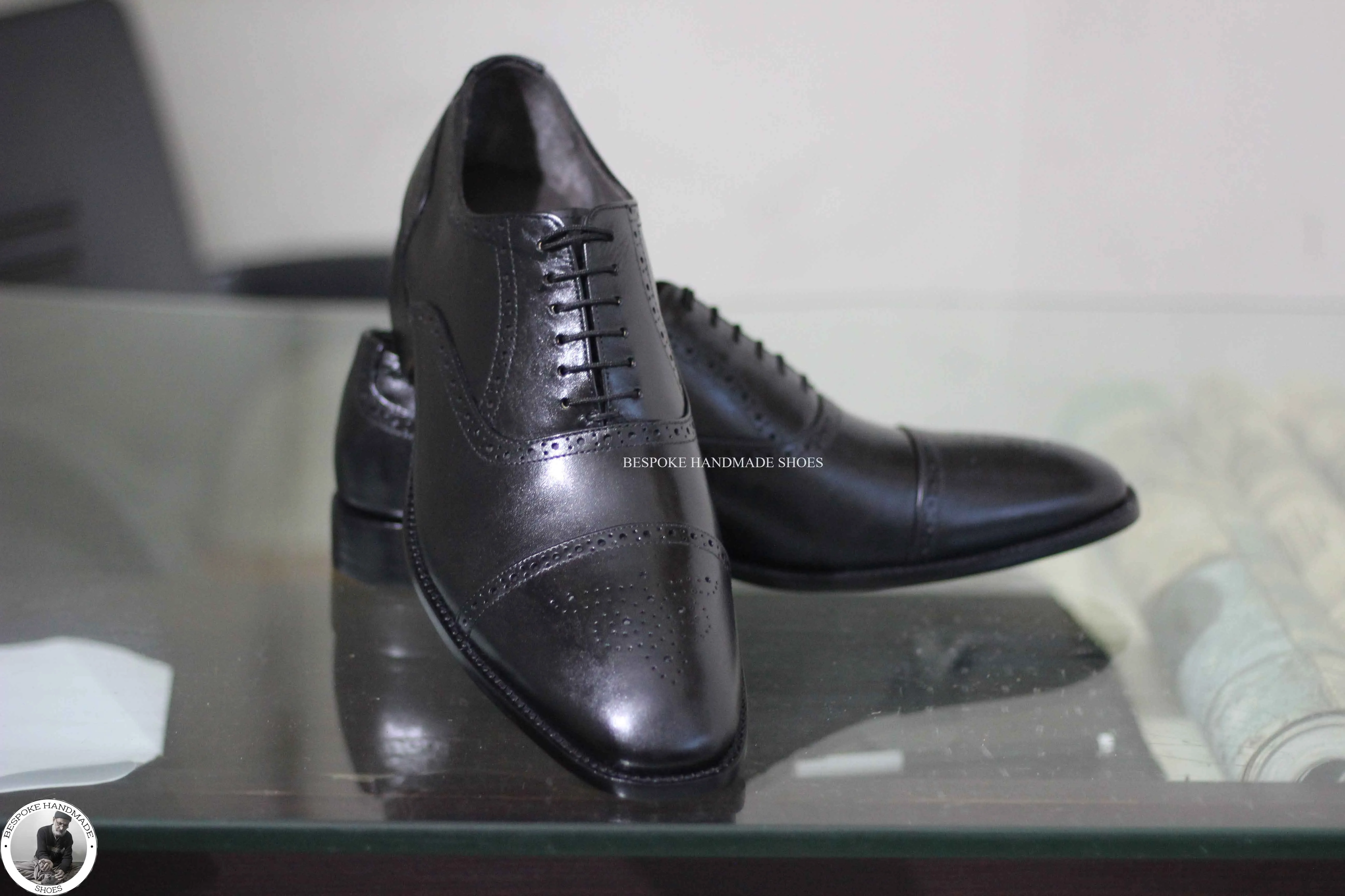 New Men's Handmade Black Leather Oxford Toe Cap Brogue Fashion / Dress Shoes For Men's