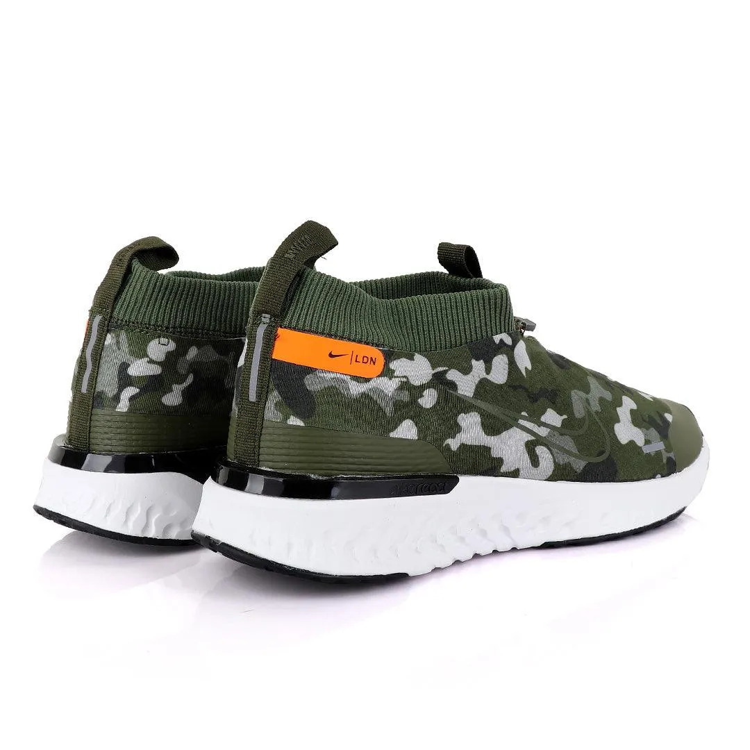 NK React Run Utility Green Running Sneakers